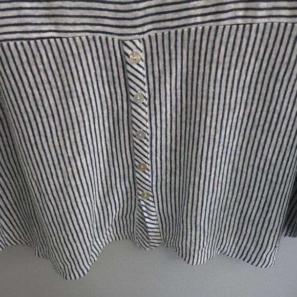 Adrienne Vittadini Navy White Striped 100% Linen Stretch Button Back Top Large - Picture 8 of 10